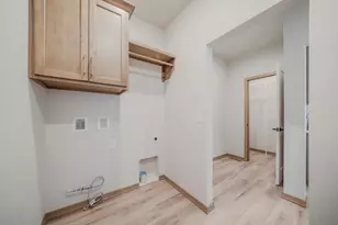 2564 N Stellita Cir, De Pere, WI 54115 - Photo 39