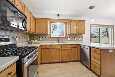 N9555 Chadbury Lane, Appleton, WI 54915 - Photo 9