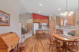 1105 Faversham Way, Green Bay, WI 54313 - Photo 13