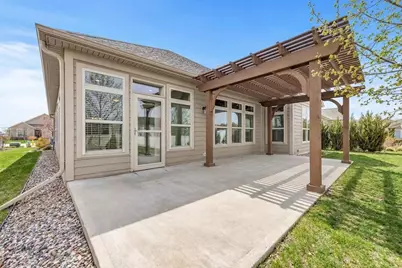 210 Bedford Road, Green Bay, WI 54311 - Photo 3