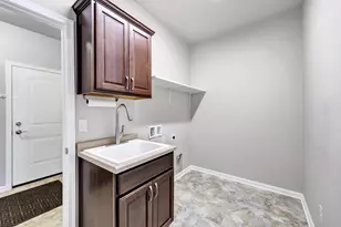 210 N Bedford Rd, Green Bay, WI 54311 - Photo 21