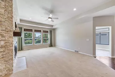 210 N Bedford Road, Green Bay, WI 54311 - Photo 11