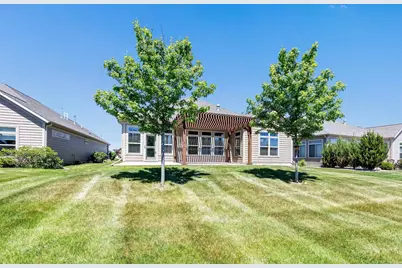 210 N Bedford Road, Green Bay, WI 54311 - Photo 3