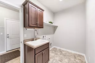 210 N Bedford Rd, Green Bay, WI 54311 - Photo 33