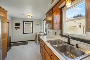 1512 13th Ave, Green Bay, WI 54304 - Photo 15