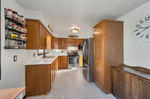 1512 13th Ave, Green Bay, WI 54304 - Photo 13