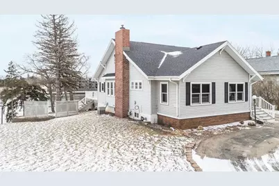 1721 W Main Street, Little Chute, WI 54911 - Photo 3
