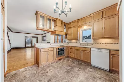 1721 W Main Street, Little Chute, WI 54911 - Photo 5