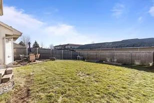 2457 Blake Ct, Oshkosh, WI 54904 - Photo 23