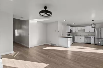 2457 Blake Court, Oshkosh, WI 54904 - Photo 7