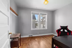 425 E Summer St, Appleton, WI 54911 - Photo 15