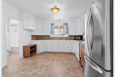 425 E Summer Street, Appleton, WI 54911 - Photo 9