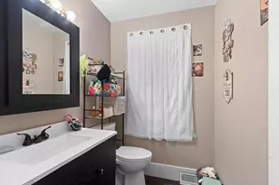 1312 S Riverdale Dr, Appleton, WI 54914 - Photo 9