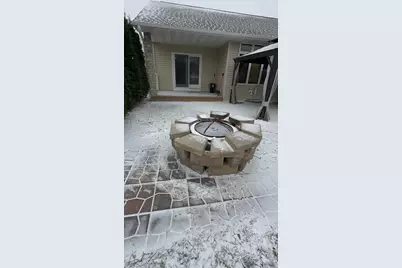 215 Theunis Drive, Wrightstown, WI 54180 - Photo 3