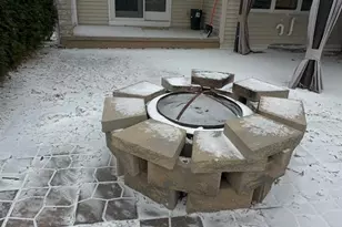 215 Theunis Dr, Wrightstown, WI 54180 - Photo 3