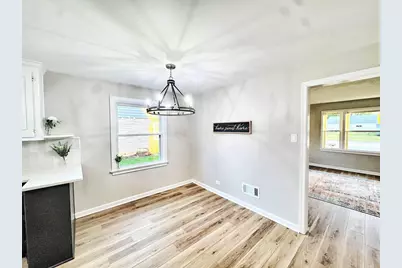 310 W Ryan Street, Brillion, WI 54110 - Photo 5