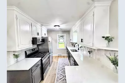 310 W Ryan Street, Brillion, WI 54110 - Photo 7