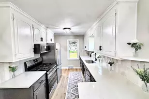 310 W Ryan St, Brillion, WI 54110 - Photo 7