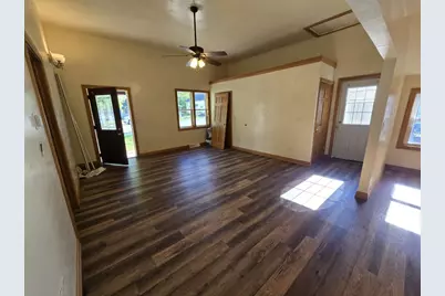 231 E Center Street, Shawano, WI 54166 - Photo 3