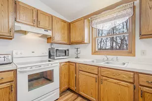 1112 Oriole Dr, Kaukauna, WI 54130 - Photo 9