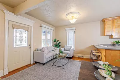 1424 E College Avenue, Appleton, WI 54915 - Photo 3