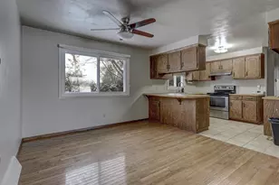 1807 E Wisconsin Ave, Kaukauna, WI 54130 - Photo 3