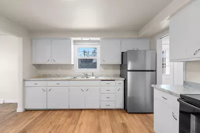 621 W 7th Street, Kaukauna, WI 54130 - Photo 7