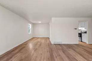 621 W 7th St, Kaukauna, WI 54130 - Photo 23