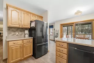 24 Riverside Ct, Fond du Lac, WI 54935 - Photo 11