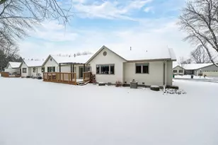 24 Riverside Ct, Fond du Lac, WI 54935 - Photo 3