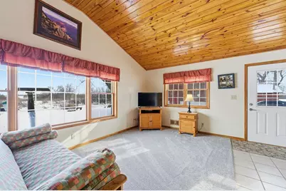 5987 County Rd E, Omro, WI 54963 - Photo 9