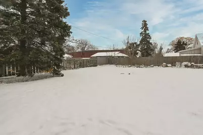 1129 S Chestnut Avenue, Green Bay, WI 54304 - Photo 37