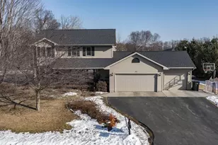 833 Woodland Cir, Waupaca, WI 54981 - Photo 29