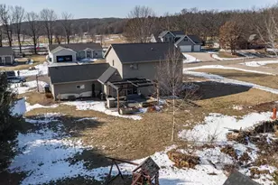 833 Woodland Cir, Waupaca, WI 54981 - Photo 35