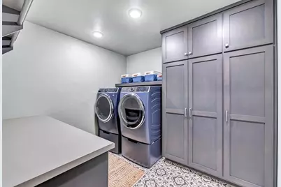 2442 Loxley Court, Suamico, WI 54173 - Photo 19