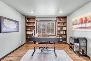 2442 Loxley Ct, Suamico, WI 54173 - Photo 17