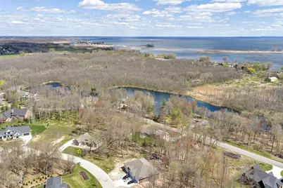2442 Loxley Court, Suamico, WI 54173 - Photo 45