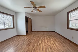 911 Carney Blvd, Marinette, WI 54143 - Photo 17