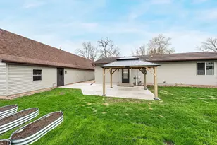 170 Jefferson St, Winneconne, WI 54986 - Photo 33