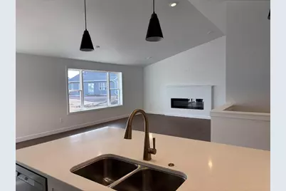 W5609 Tonys Way, Appleton, WI 54915 - Photo 5