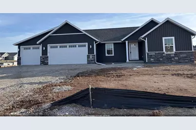 W5609 Tonys Way, Appleton, WI 54915 - Photo 1