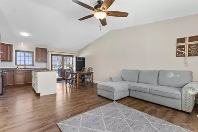 1259 Bartlein Court, Menasha, WI 54952 - Photo 9