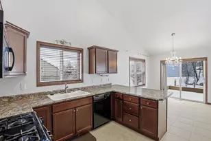 2627 Marathon Ave, Neenah, WI 54956 - Photo 9