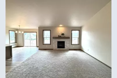 N9036 Cedar Court, Menasha, WI 54952 - Photo 9