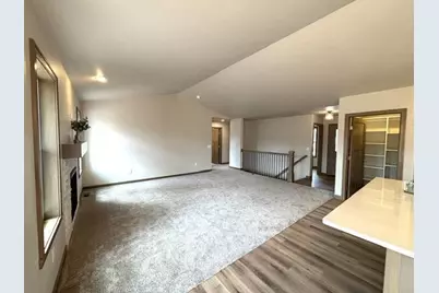 N9036 Cedar Court, Menasha, WI 54952 - Photo 7