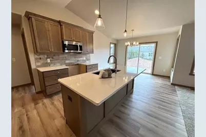 N9036 Cedar Court, Menasha, WI 54952 - Photo 3