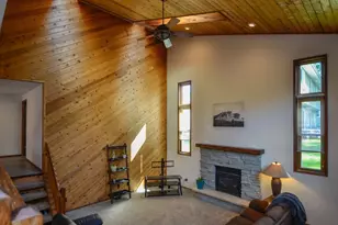 916 Square Terrace, Green Bay, WI 54313 - Photo 9