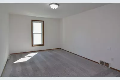 916 Square Terrace, Green Bay, WI 54313 - Photo 27