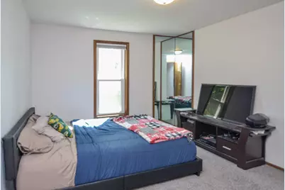 916 Square Terrace, Green Bay, WI 54313 - Photo 17