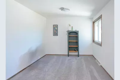 916 Square Terrace, Green Bay, WI 54313 - Photo 25